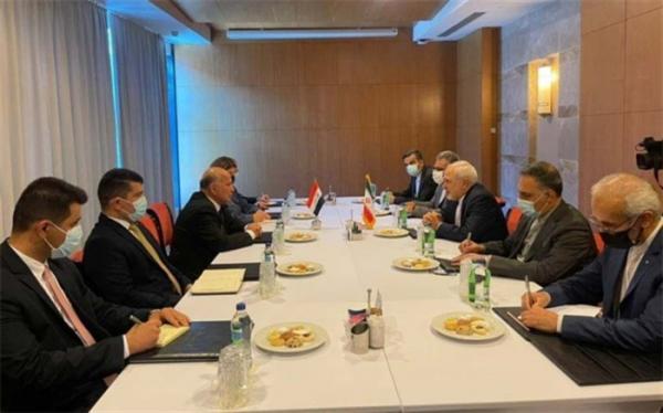 ظریف بر آمادگی ایران جهت توسعه همکاری های مالی با عراق تاکید نمود